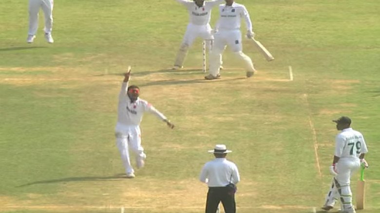 তিন এলবিডব্লুতে হ্যাটট্রিক আফিফের, জাতীয় লিগে এবারের প্রথম তিন এলবিডব্লুতে হ্যাটট্রিক আফিফের, জাতীয় লিগে এবারের প্রথম