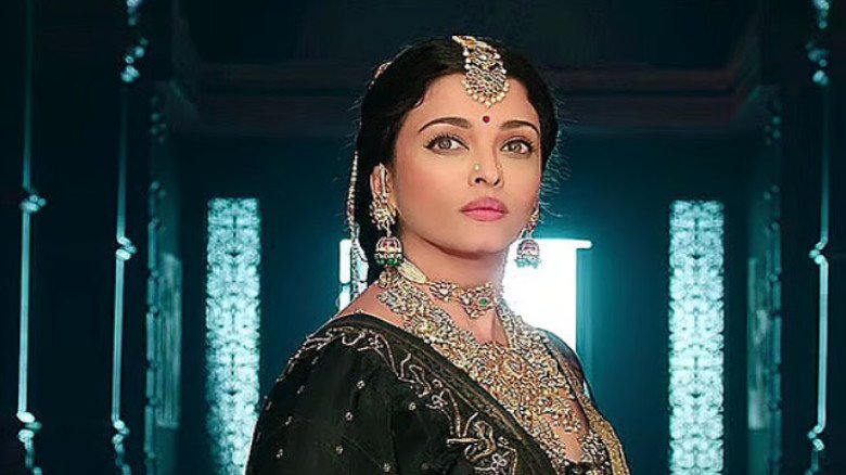 ঐশ্বরিয়া রাই বচ্চনের ৫২তম জন্মদিন: জানুন ১০টি অজানা তথ্য