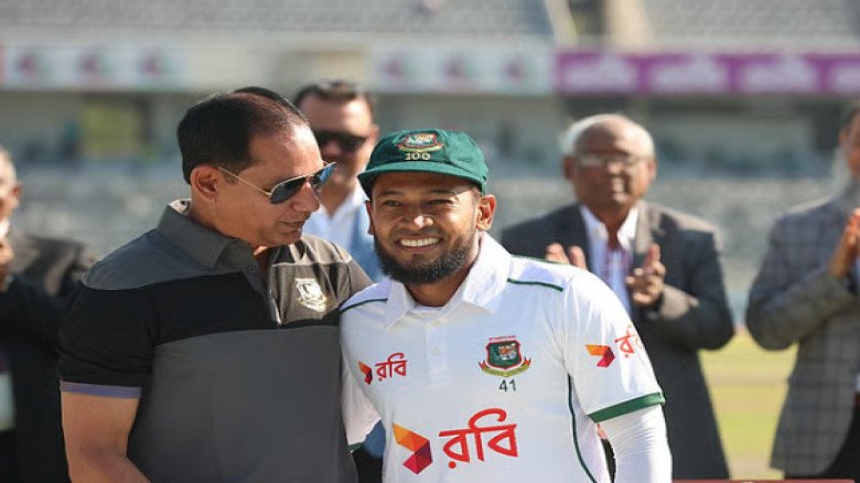 মিরপুরে মুশফিকের ফিফটি: দুই শ ছাড়িয়ে শক্ত অবস্থানে বাংলাদেশ