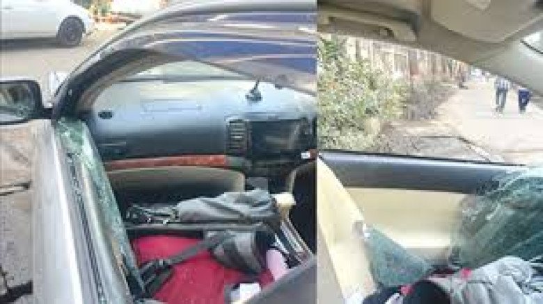 চট্টগ্রামে কাস্টমস কর্মকর্তার গাড়িতে হামলা