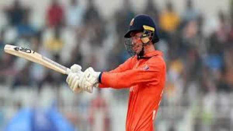 নেদারল্যান্ডস অধিনায়ক স্কট এডওয়ার্ডসের ঝোড়ো ইনিংস: ৮১ বলে ২২