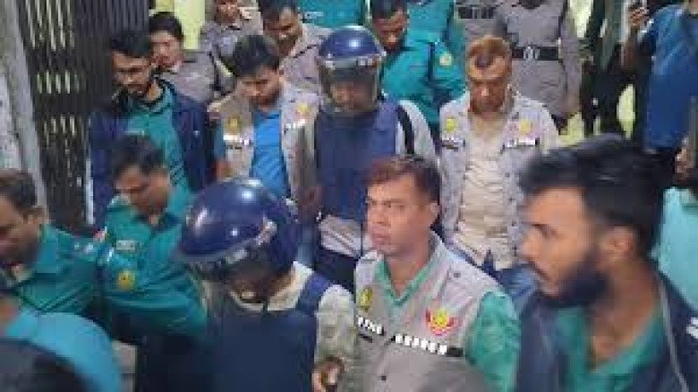 ওসমান হাদির হত্যাচেষ্টা মামলায় দুইজনকে ৩ দিনের রিমান্ড