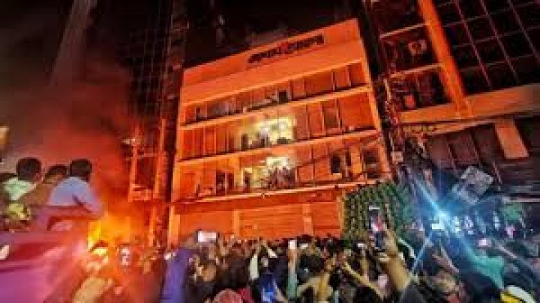 প্রথম আলো ও ডেইলি স্টারে হামলায় দেশের ভাবমূর্তি ক্ষুণ্ন