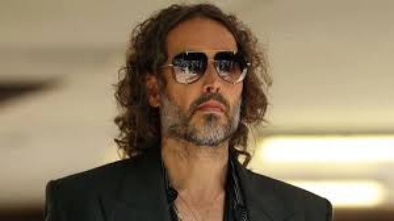 ব্রিটিশ কমেডিয়ান রাসেল ব্র্যান্ডের বিরুদ্ধে নতুন ধর্ষণ ও যৌন